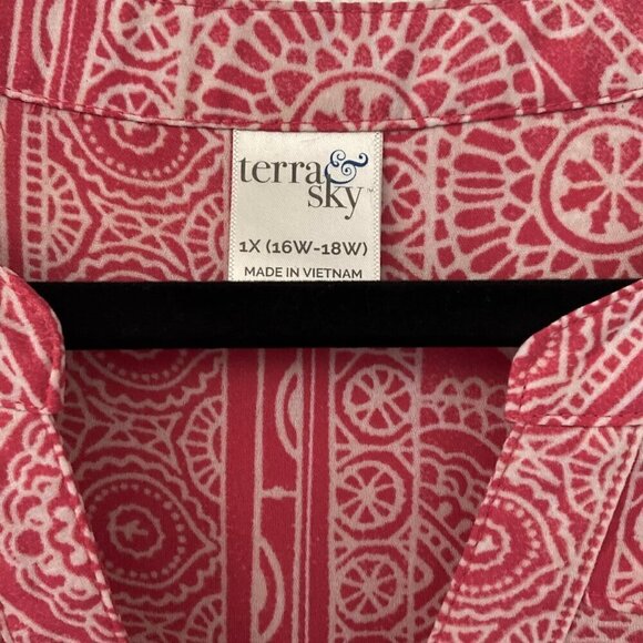 NEW PLUS SIZE FRONT TIE TOP  1X PINK - Picture 5 of 10